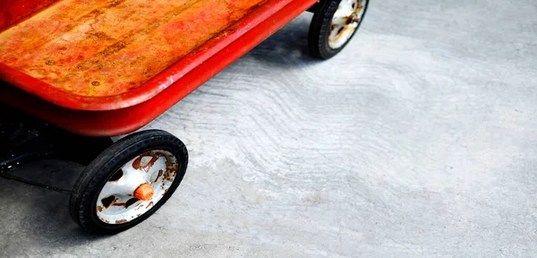 Red Wagon Sidewalk Children Kids Play Summer — Stock Photo, Image