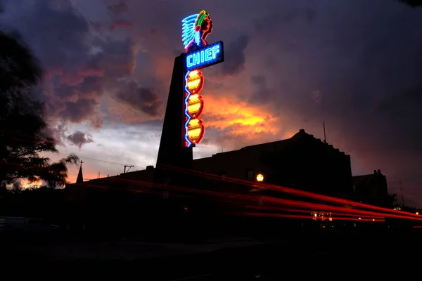 Chief Theater Sign Pocatello Idaho Glowing Neon Light Night — Stock Fotó