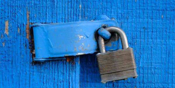 Detalle Bisagra Vieja Puerta Azul Pared Azul —  Fotos de Stock