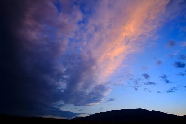 Coucher Soleil Sur Les Montagnes Nature Sauvage Avec Ciel — Photo