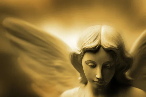 Скульптура Ангела Крилами Символізують Любов Духовний Мир — стокове фото