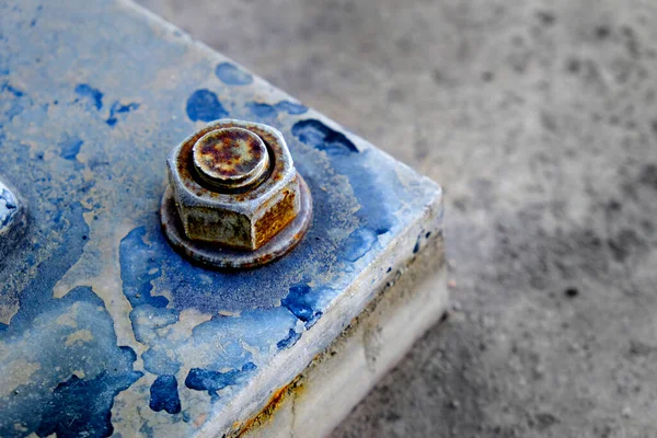 Parafuso Grande Forte Porca Que Fixa Metal Força Terra — Fotografia de Stock