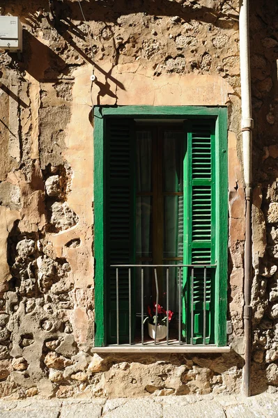 Altes Fenster — Stockfoto