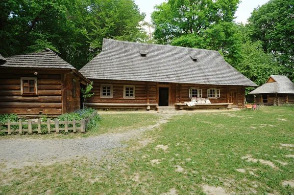 Holzhaus — Stockfoto