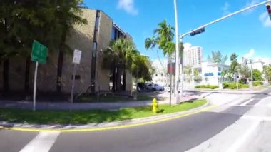 miami beach sokaklarında Sürüş