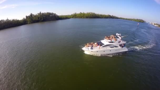 Strona łódź bikini — Wideo stockowe