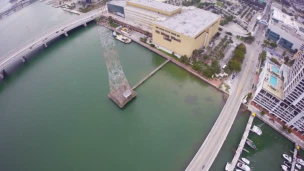 Miami kündigt Zeitungsbau an — Stockvideo