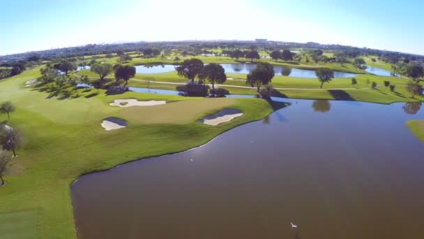 Campo de golfe — Vídeo de Stock