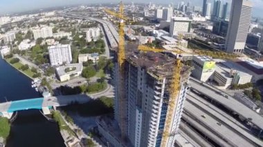 Bina yapım aşamasında