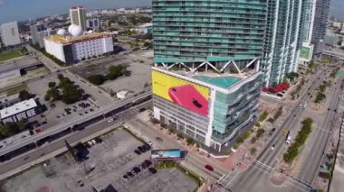yüksek katlı konut yapı şehir merkezinde, miami