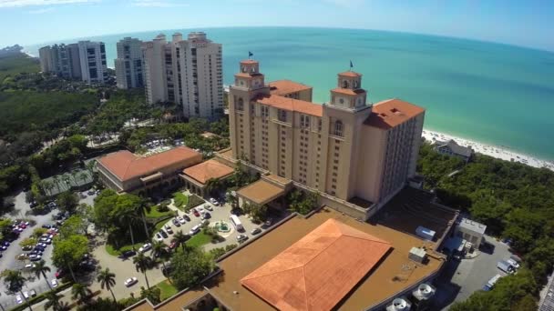 Aerial footage of the Ritz Carlton in Naples Florida — Stock Video