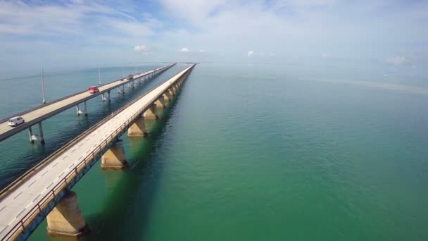 Vídeo aéreo da Ponte das Sete Milhas nas Chaves da Flórida — Vídeo de Stock