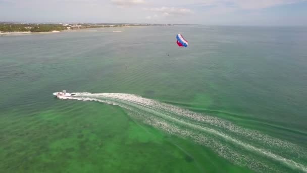 Paracaídas miami beach — Vídeo de stock