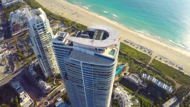 Continuum Miami Beach aerial video — Stock Video