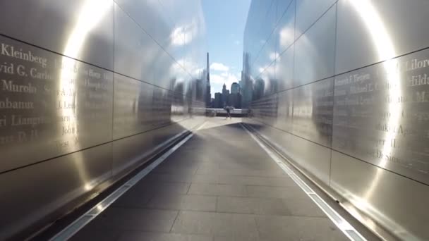 Skladem video z památníku Světové obchodní centrum v parku svobody — Stock video