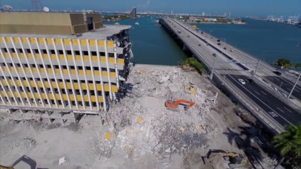 Vídeo aéreo de la destrucción del edificio del Miami Herald — Vídeo de stock