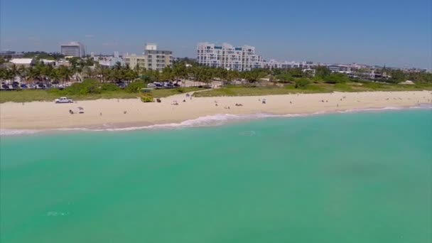 Luftbild vom Strand von Miami — Stockvideo