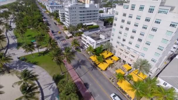 Stock vidéo aérienne Ocean Drive Miami Beach 