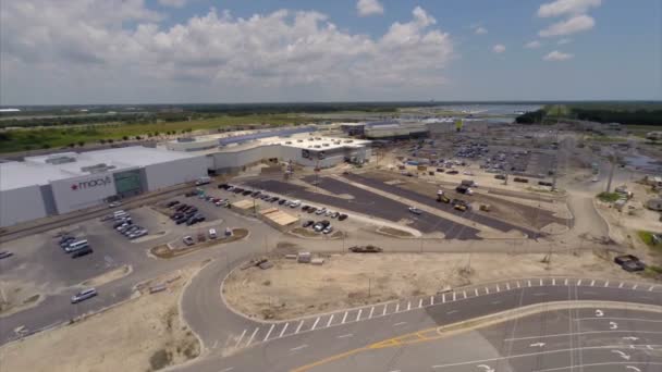 Aerial video shopping mall construction — Stock Video