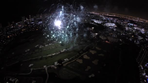 4 de julio dron aéreo de fuegos artificiales — Vídeo de stock