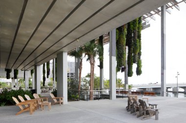 Perez Sanat Müzesi Miami ve müze parkının stok görüntü