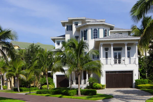 Stock image luxury Florida home — Stock Photo, Image