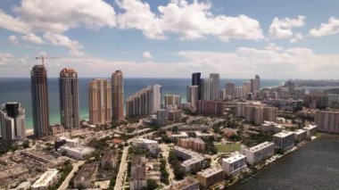 Seyahat güzergahı 5k hava görüntüsü Sunny Isles Beach FL