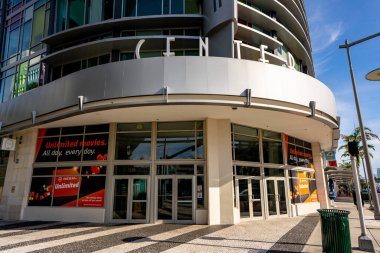 Miami Beach, FL, ABD - 24 Eylül 2021: Regal Theater Miami Beach Lincoln Road filmleri