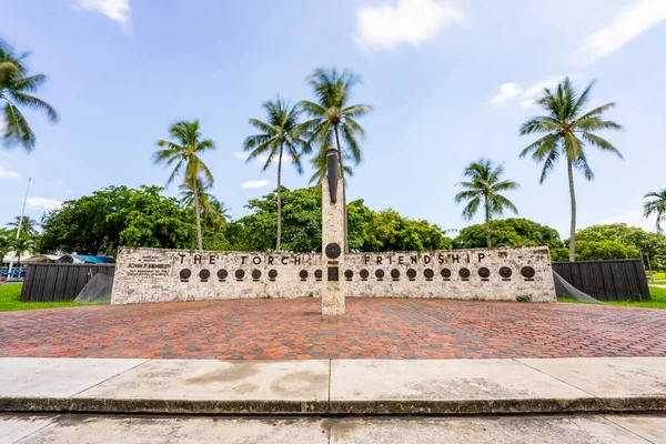 Miami Usa September 2021 Torch Friendship Downtown Miami Lång Exponering — Stockfoto