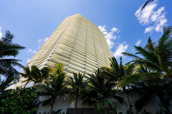 Sunny Isles Beach États Unis Septembre 2021 Photo Tour Armani — Photo