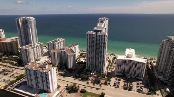 Drone Aéreo Imagens Apartamentos Condomínio Praia — Vídeo de Stock