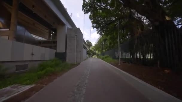 Bicicleta Ciclista Pov Miami Brickell Subrayar Camino Video — Vídeos de Stock