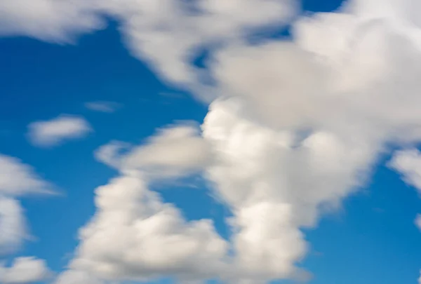 Sfocatura Movimento Nube Sfondo Sul Cielo Blu — Foto Stock