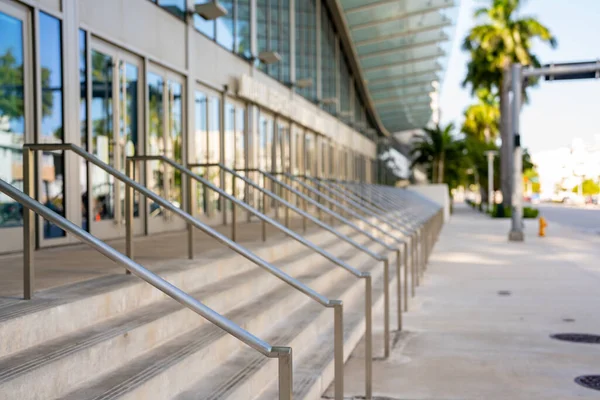 Pasos Pasamanos Para Entrada Edificio — Foto de Stock