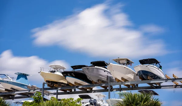 Almacenamiento Barcos Secos Miami Larga Exposición Sin Nubes Movimiento —  Fotos de Stock