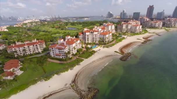 Miami plaj ve Yüzme Havuzu — Stok video