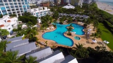 Miami plaj ve Yüzme Havuzu
