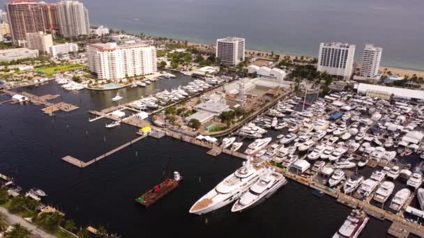 Druk Bezig Met Het Opzetten Van Fort Lauderdale Boat Show — Stockvideo