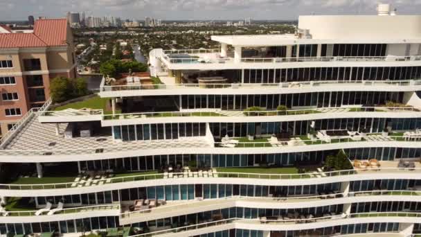 Ritz Carlton Fort Lauderdale Beach Drone Flying Top Penthouse Suites — Stock Video
