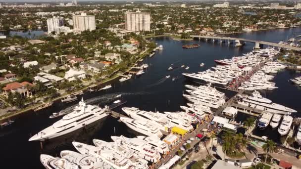 Båtmässan För Yachter Fort Lauderdale Antenn Drönare Klipp — Stockvideo