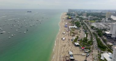 Tortugas Müzik Festivali 'nin kurucu klibi. Fort Lauderdale Sahili, 5k.
