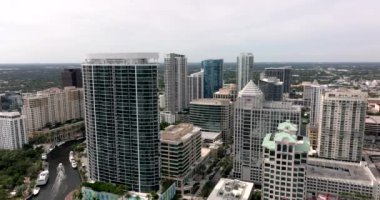 Yan görüntü 5k video Fort Lauderdale FL şehir merkezinde