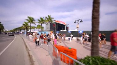 Tortuga Müzik Festivali 2021 Ft Lauderdale FL plajı