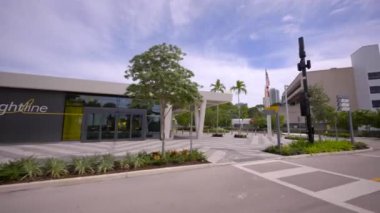 Şehir merkezindeki Brightline tren istasyonu Ft Lauderdale FL 4k