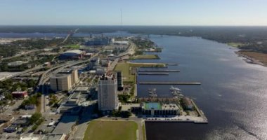 Doğu yakası Jacksonville şehir merkezi Florida 5k insansız hava aracı videosu