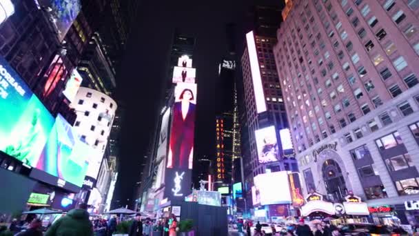 Ψηφιακή Διαφήμιση Στην Times Square New York — Αρχείο Βίντεο
