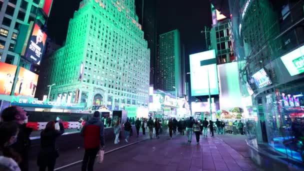 Times Square November 2021 Ditembak Dengan Kamera Gimbal Stabil — Stok Video