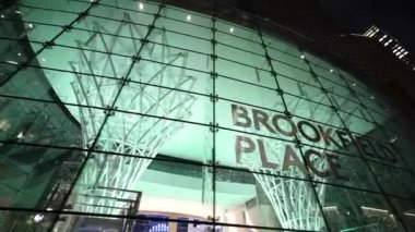 Gece 4k video Brookfield Place Manhattan New York alışveriş merkezi ve ofis binası