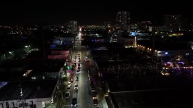 Gece hava aracı videosu The Oasis Wynwood Miami