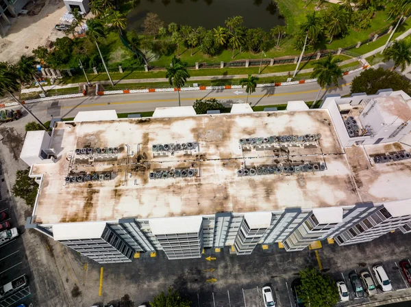 Luftbild Eigentumswohnung Dach Inspektion Zustand — Stockfoto